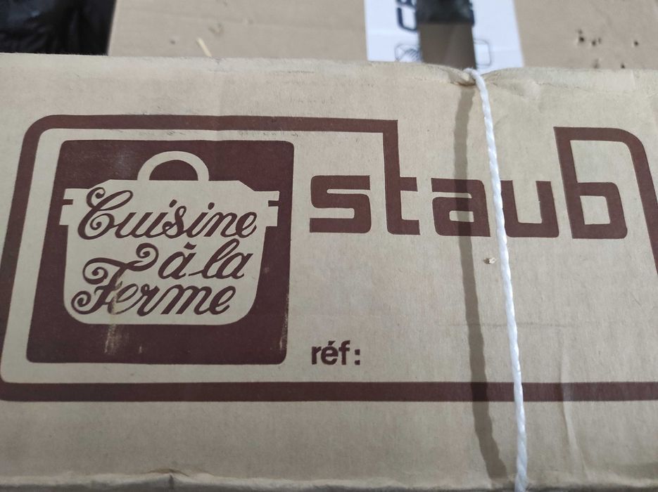 Чугунена тенджера и саханче