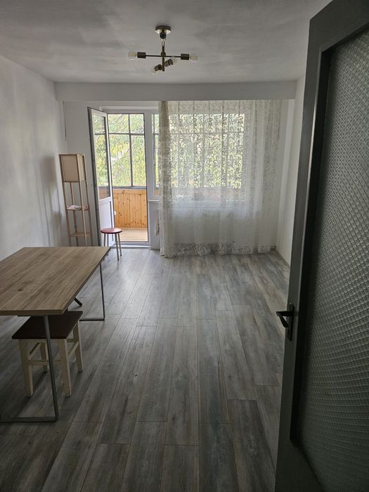 Închiriez apartament 2 camere decomandat in zona Gheorgheni str Herculane