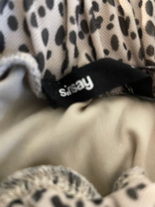 Домска копринена пoла с пъстър десен