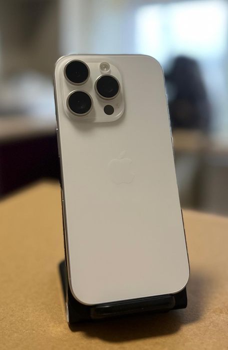 iPhone 16 Pro Alb Ideal pentru  Piese Recarosare
