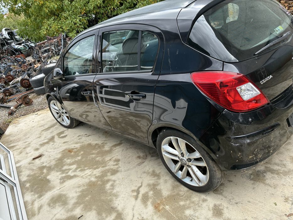 Opel  Corsa D/ Опел Корса Д 1.7 дизел на части