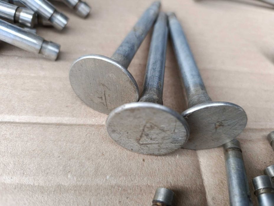 Запчасти на газ 53.