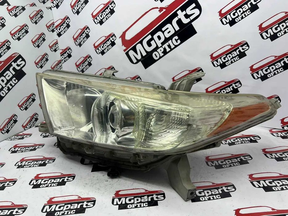 Фары Toyota Highlander 10-13г