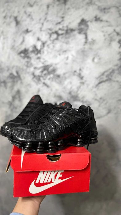 Nike shox negri marimea 42