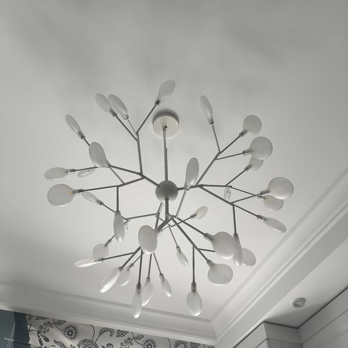 Продам люстру в стиле модерн/неоклассика