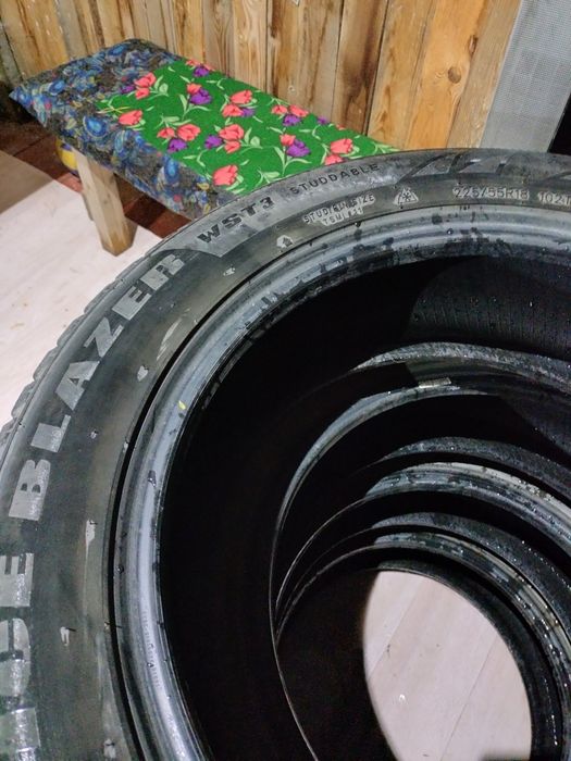 Продам зимняя резина на 18