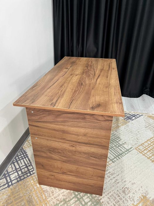 Письменный стол 120х60х75 см