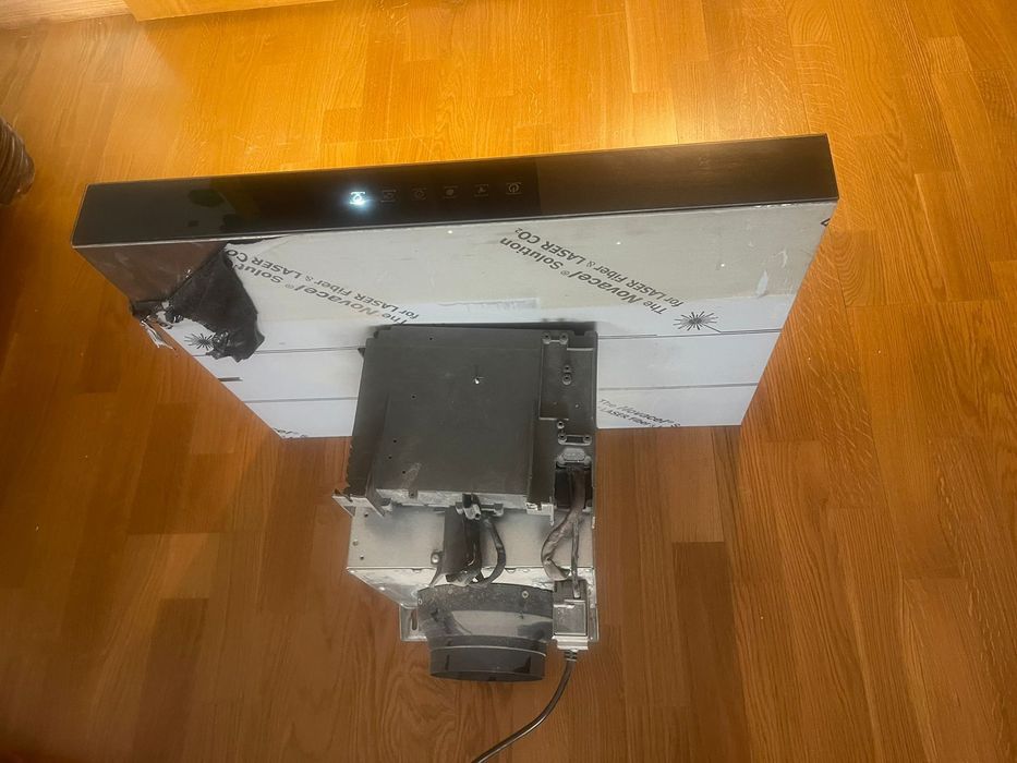 Встраиваемая вытяжка Hotpoint ariston