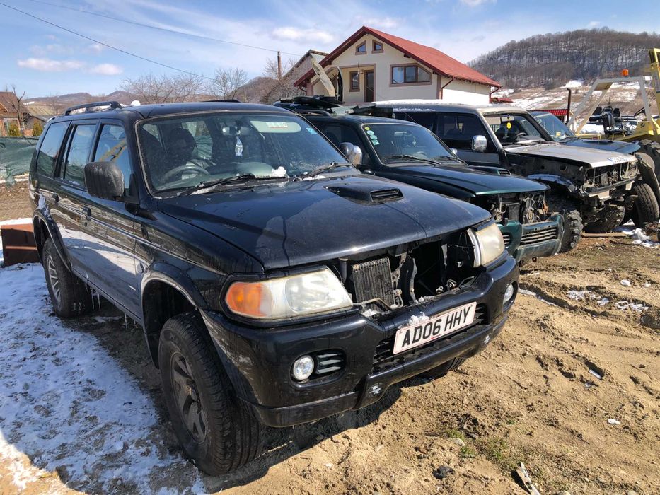 Dezmembrari dezmenbrari piese dez mitsubishi pajero sport an 2006 2,5d