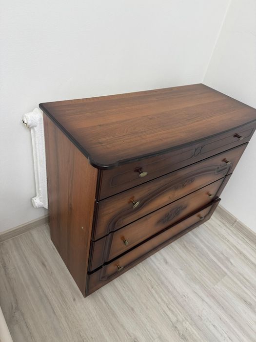 Продам комод            .