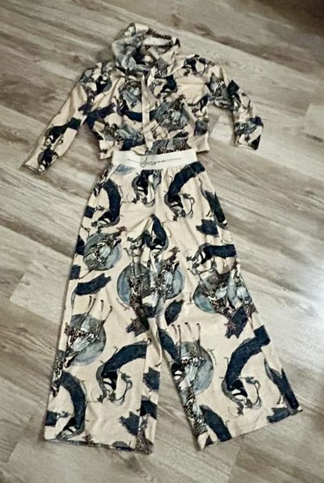 Детски комплекти от кадифе на Юнона