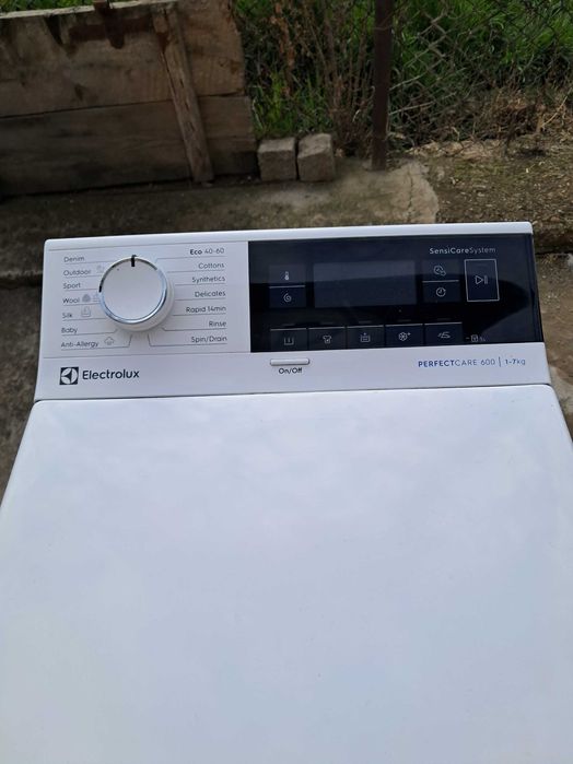 Продавам пералня Electrolux
