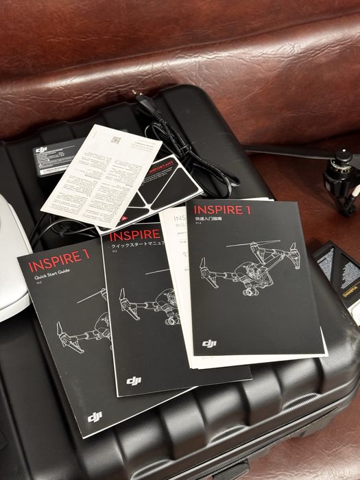 Drona profesională DJI INSPIRE 1+Zenmuse X3,geantă transport,2 baterii