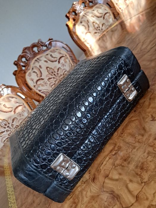 Сумка саквояж кожанная