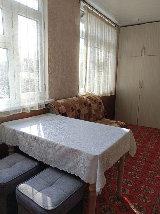 Uy sotiladi. Продается дом.