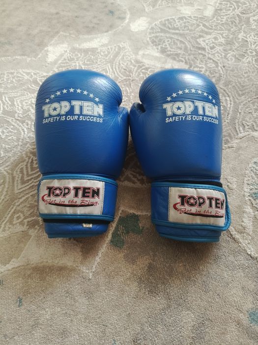 Боксерские перчатки TOPTEM