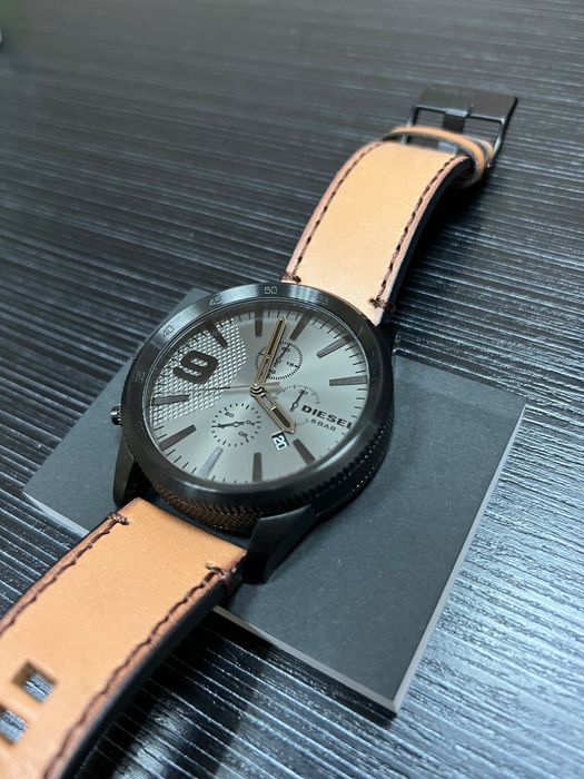 Часовник DIESEL DZ4468 ЧИСТО НОВ!! Оригинал!!!