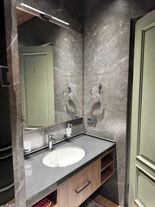 Сдаётся квартира на ЖК Шедевр 4 ком. 180кв.‼️