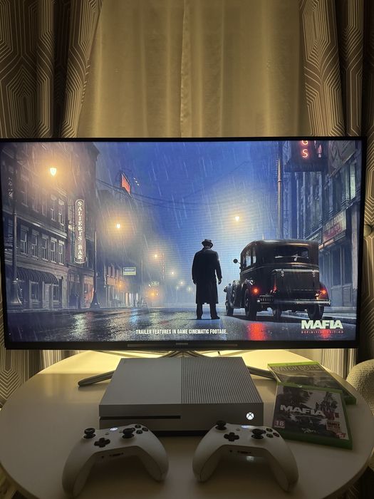 Xbox ONE S 1TB-2 controllere +jocuri