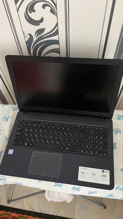 Ноутбук ASUS ViviBook