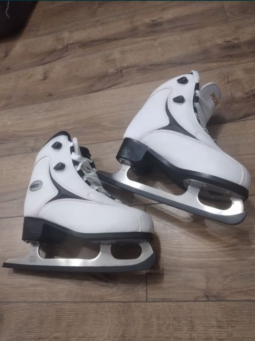 Patine dama Roces, noi, nr.38