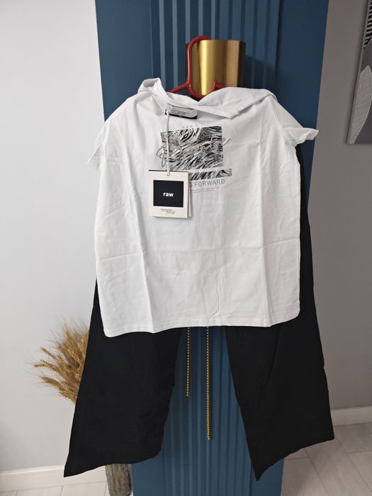 Продам кастюмы двойки