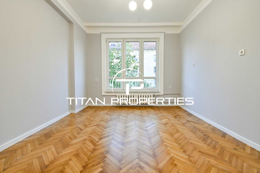 Дава се под наем Тристаен апартамент в София, Център - 90 кв.м за 899 € - Снимка #1