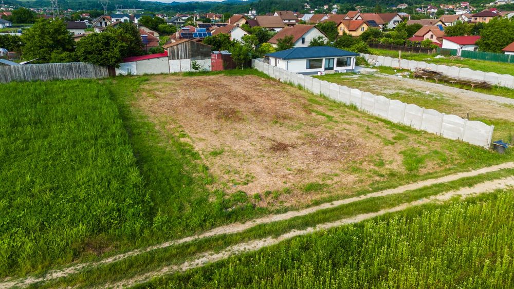 Teren Budesti langa Primarie 1174m2