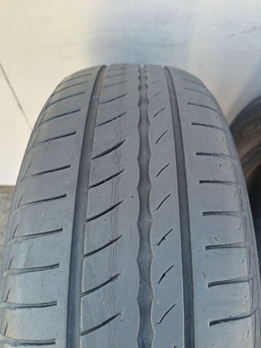 Продам 2 шины 185/65/R15