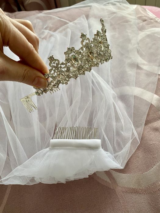 Свадебное платье , фота , диадема,