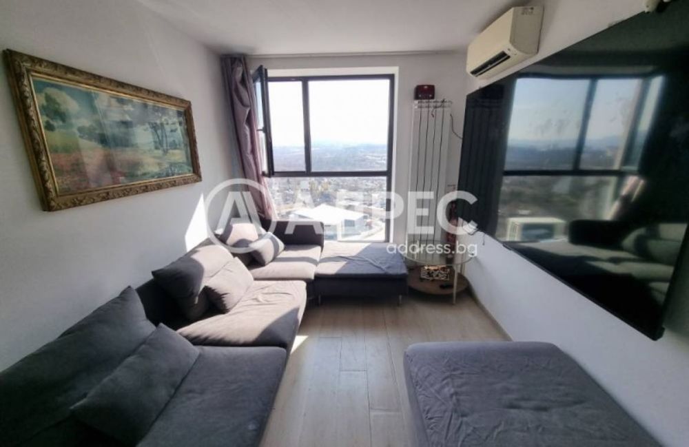 А адрес продава Двустаен апартамент зад НСА