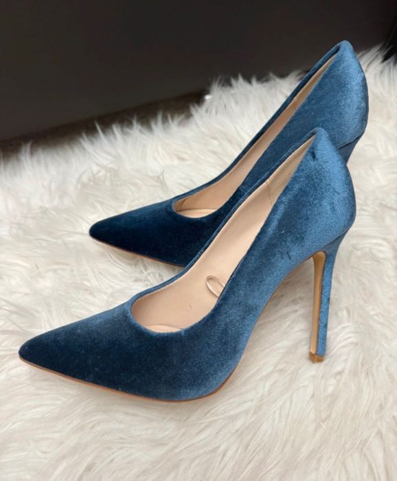 Pantofi stiletto velur