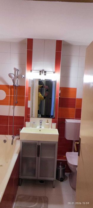 Inchiriez apartament cu 2 camere decomandate in zona Piata Marasti