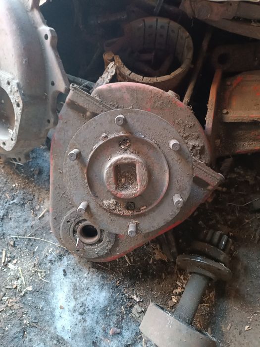 Продам запчасти на Т-25