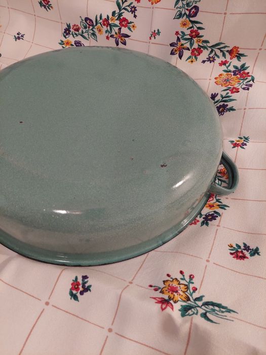 Голяма емайлирана тава