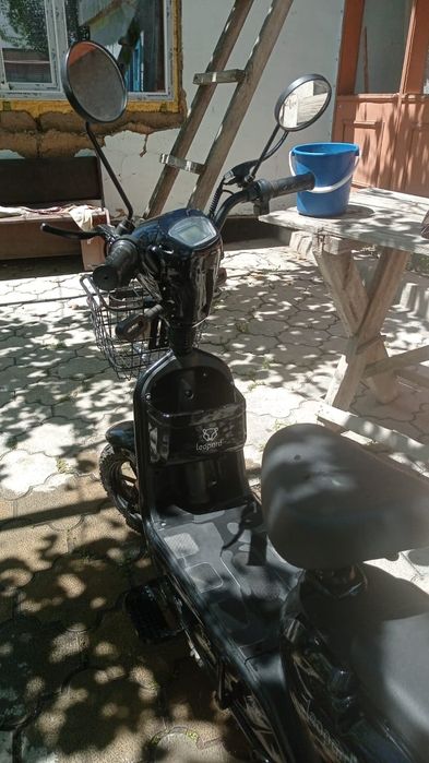 Продам электронный скутер