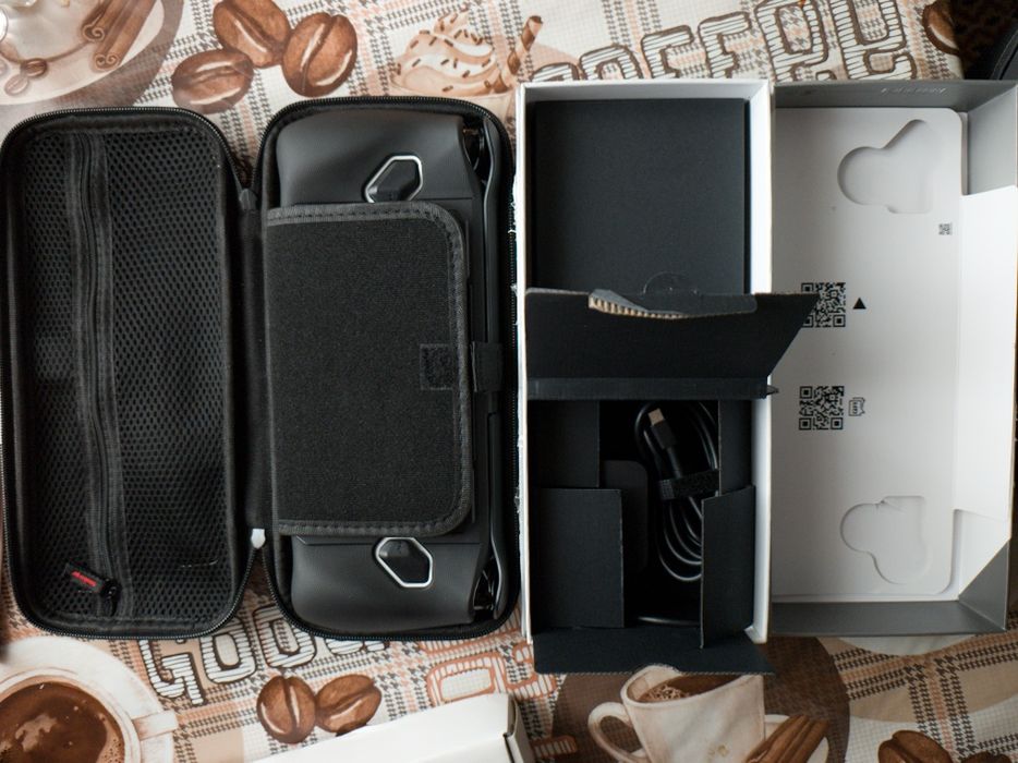 ASUS ROG Ally Z1 Extreme – ca nouă+kit JSAUX accesorii incluse