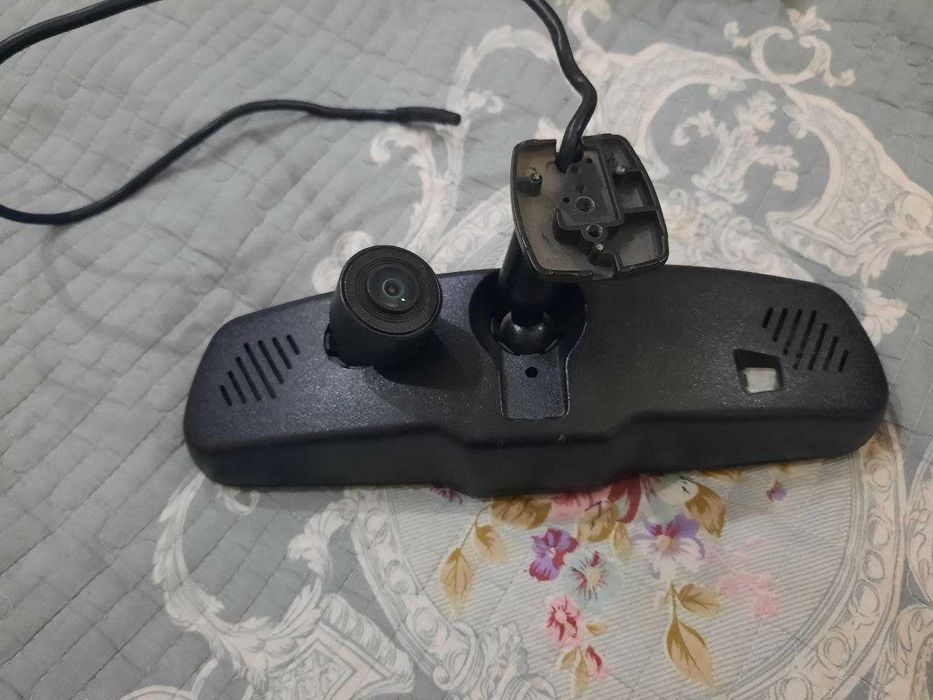 Продаётся зеркало Germid  со встроенным видеорегистратором, как родное