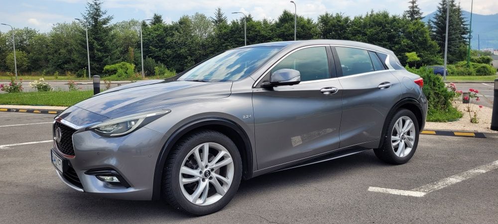 INFINITI Q30 2016 — imagine 4