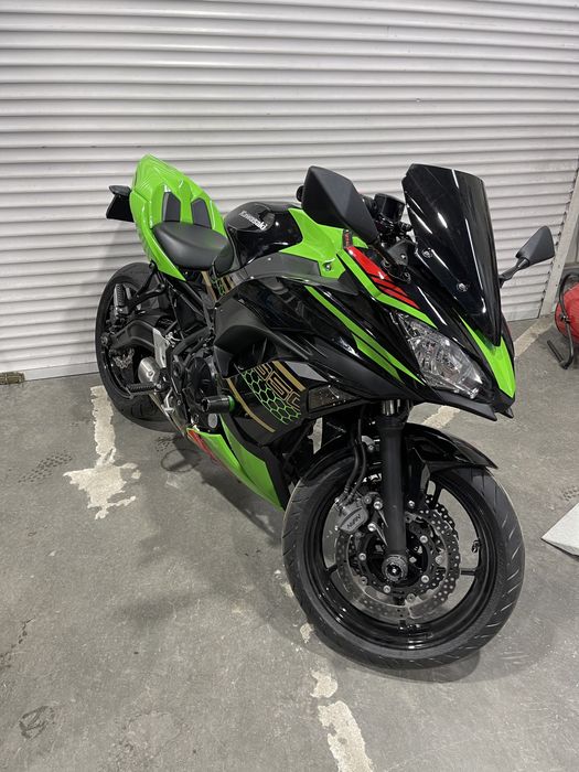 Kawasaki 650 A2 2017