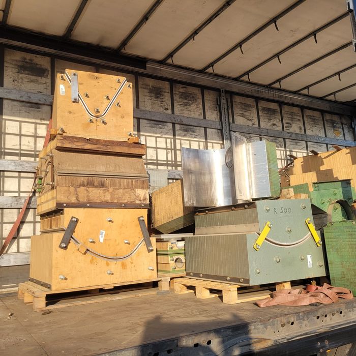 presa hidraulica 150 tone forta pt curbat , indreptat europrofile , lemn laminat etc