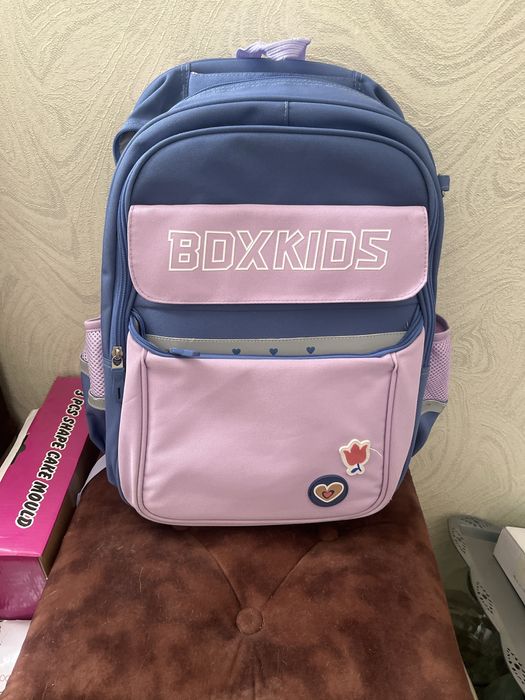 Продаются школьные вещи для девочки