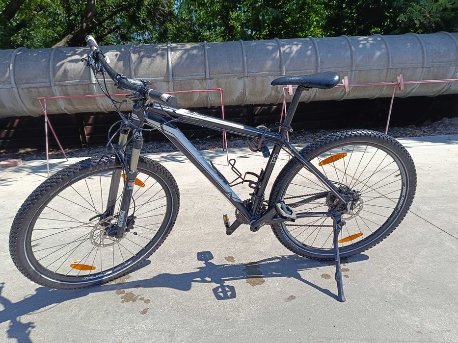 Se vinde bicicletă MERIDA BIG NINE.