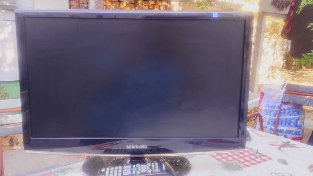 Монитор/телевизор Samsung SyncMaster 2333HD