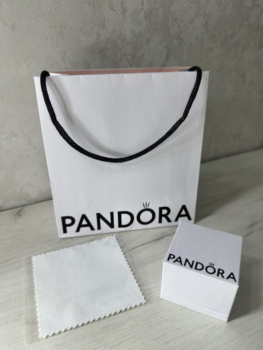 Шарм от бренда PANDORA