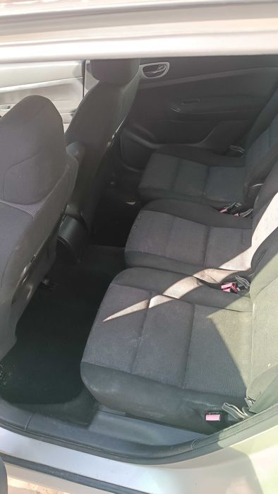 Peugeot 307 SW  1.6 бензин