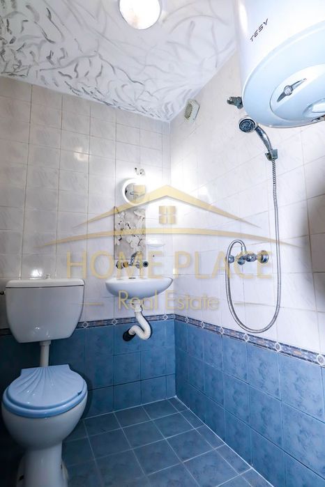 Дава се под наем Етаж от къща в Варна, Цветен квартал - 45 кв.м за 367.2 € - Снимка #8