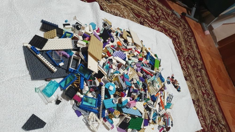 Продам ЛЕГО, 4.5 килограмм