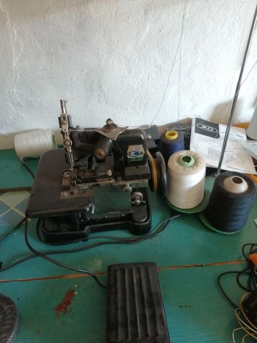 Продам Оверлок в отличном состоянии