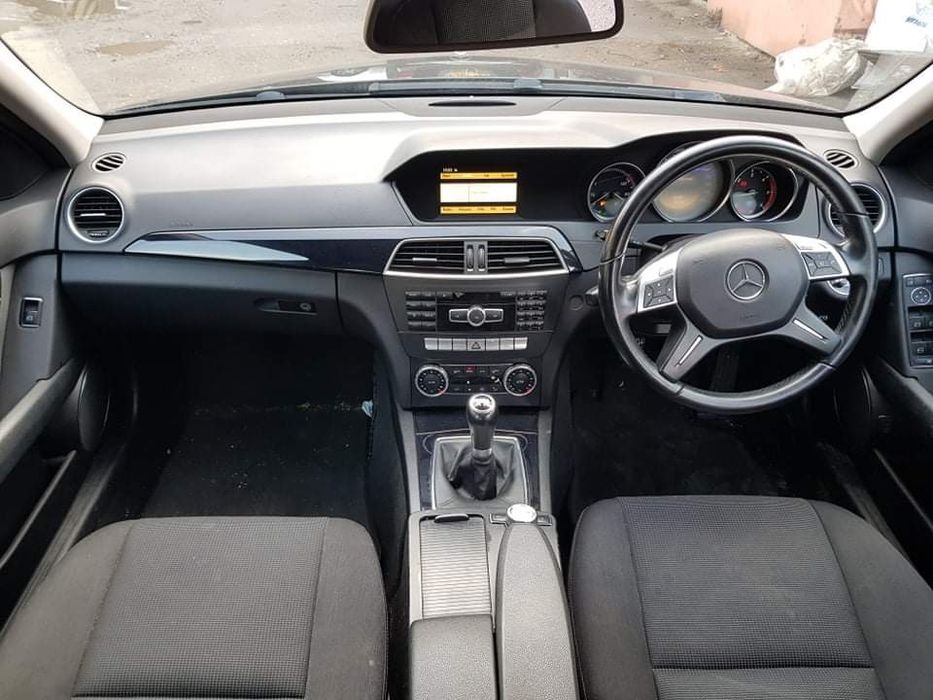 Mercedes W204 Facelift  C220CDI Face 651 170кс ръчка комби НА ЧАСТИ!